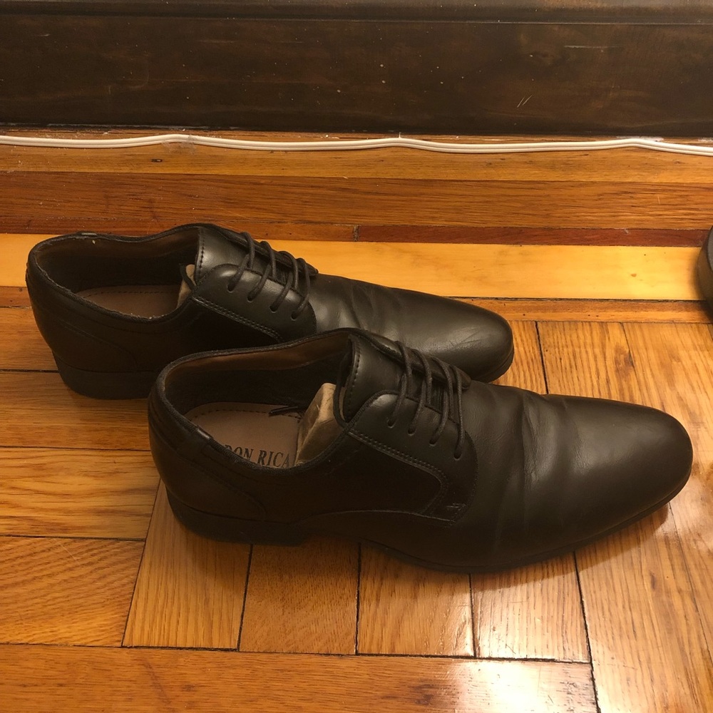Men’s Black Dress Shoes - Picture 4 of 8
